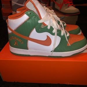 Nike Dunk Sneakers